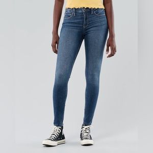 SALE 33% OFF | Hollister Mid-Rise Dark-Wash Super Skinny Jean
